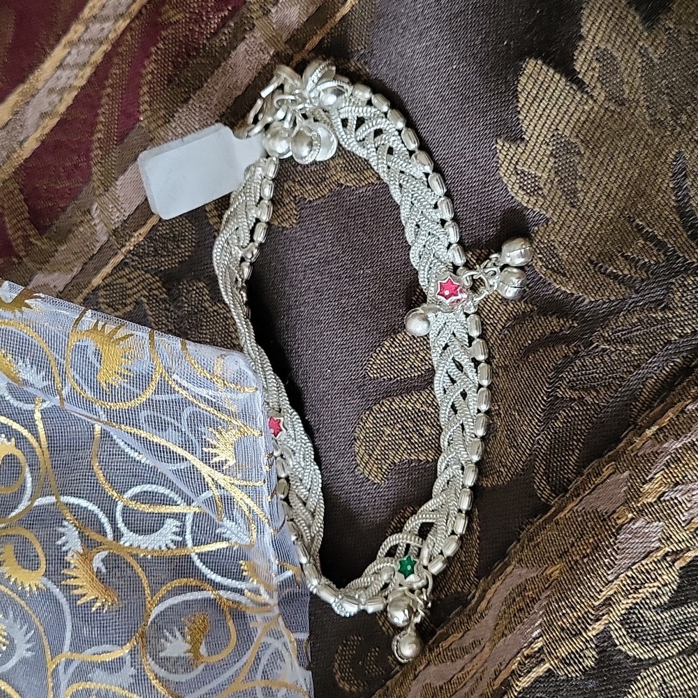 Silver gorgeous new bagged tag boxed puerta virrarta ankle bracelet 😍 ♥️
